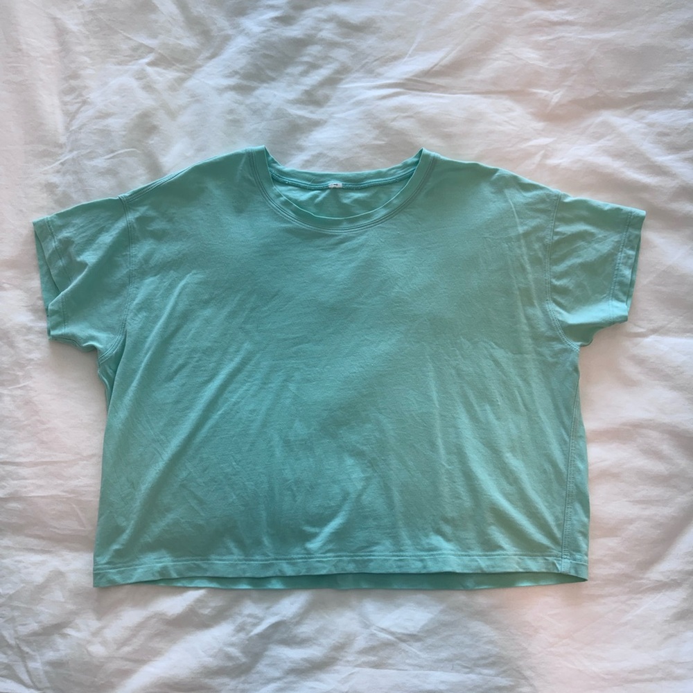 Lululemon cates tee size 6 wild mint EUC